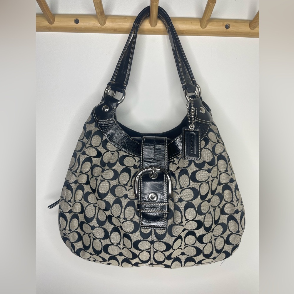 VTG Coach D1-069-F15083 The Lynn Signature Soho Hobo black gray jacquard leather